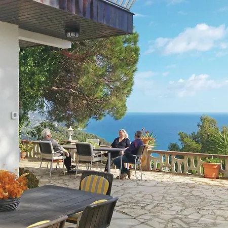 Amazing In With House A Mountain View Holiday home